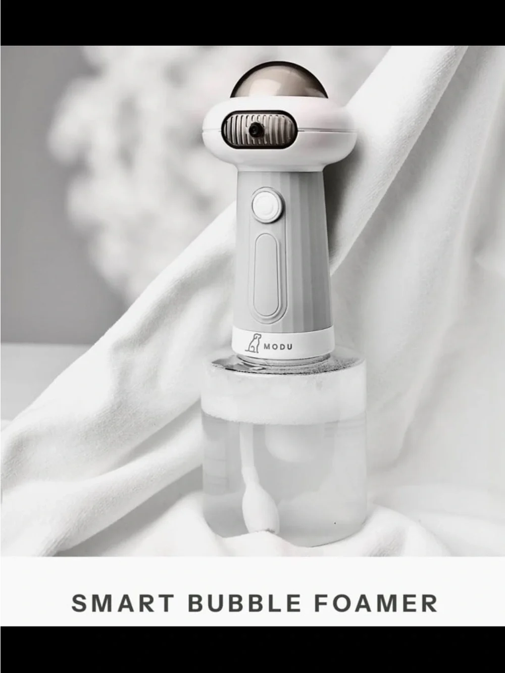 White Dog Grooming Foam Dispenser Brush